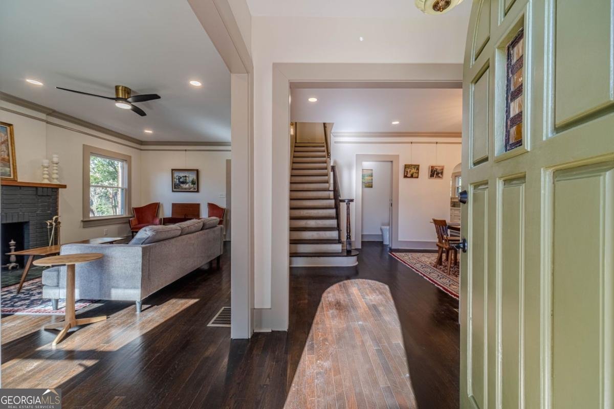 1883 Cambridge Avenue College Park - 40