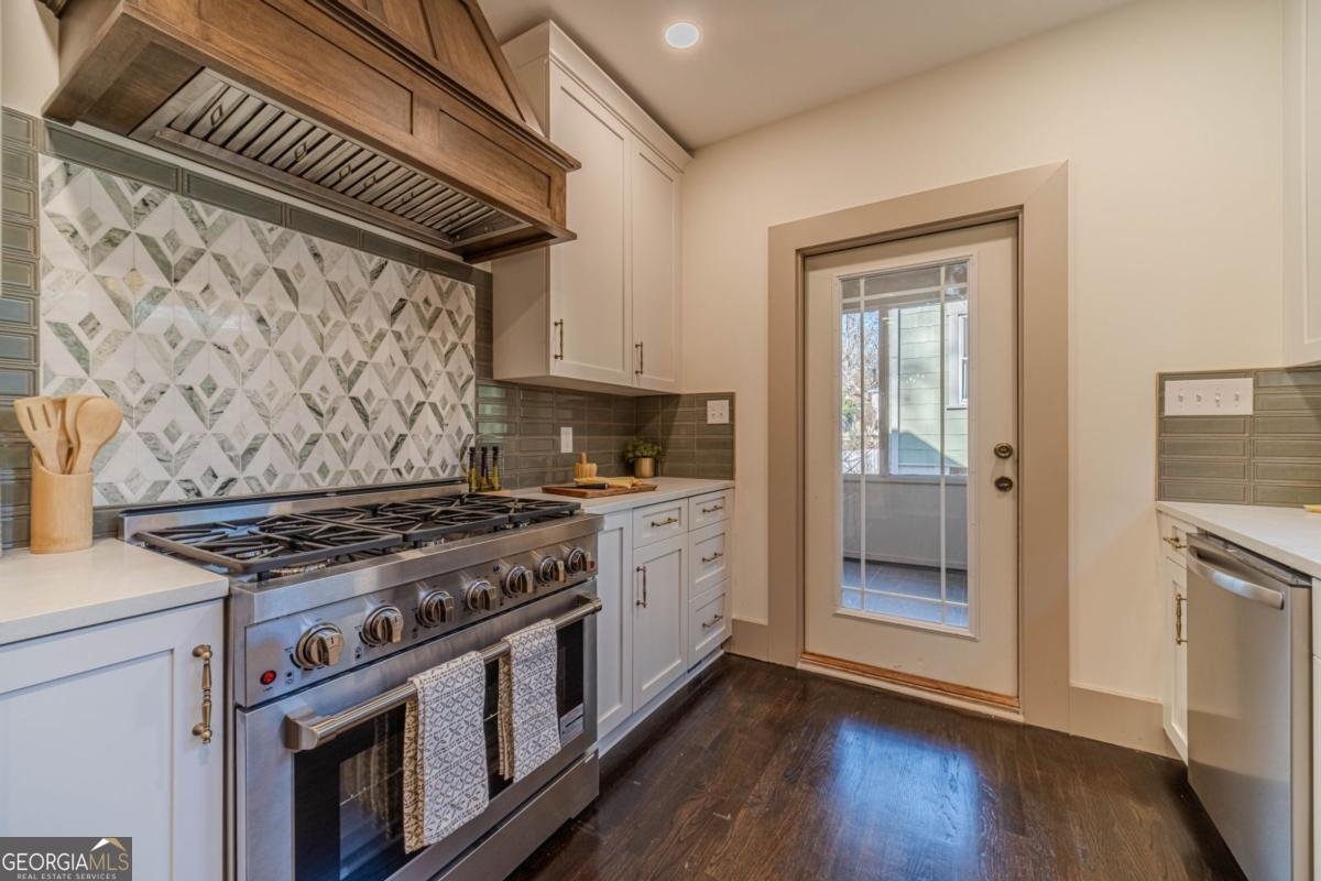 1883 Cambridge Avenue College Park - 48