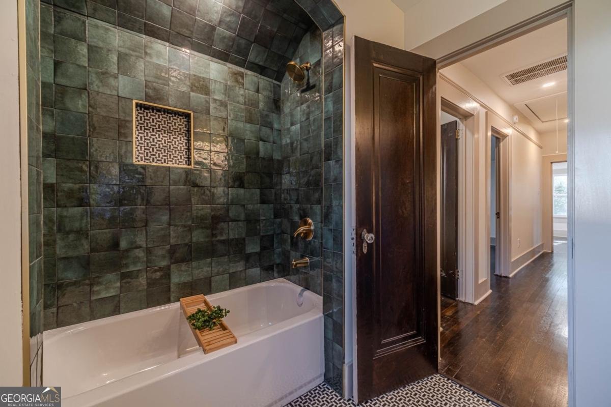 1883 Cambridge Avenue College Park - 58