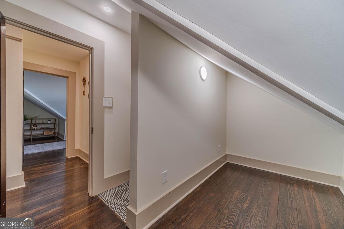 1883 Cambridge Avenue College Park - 60