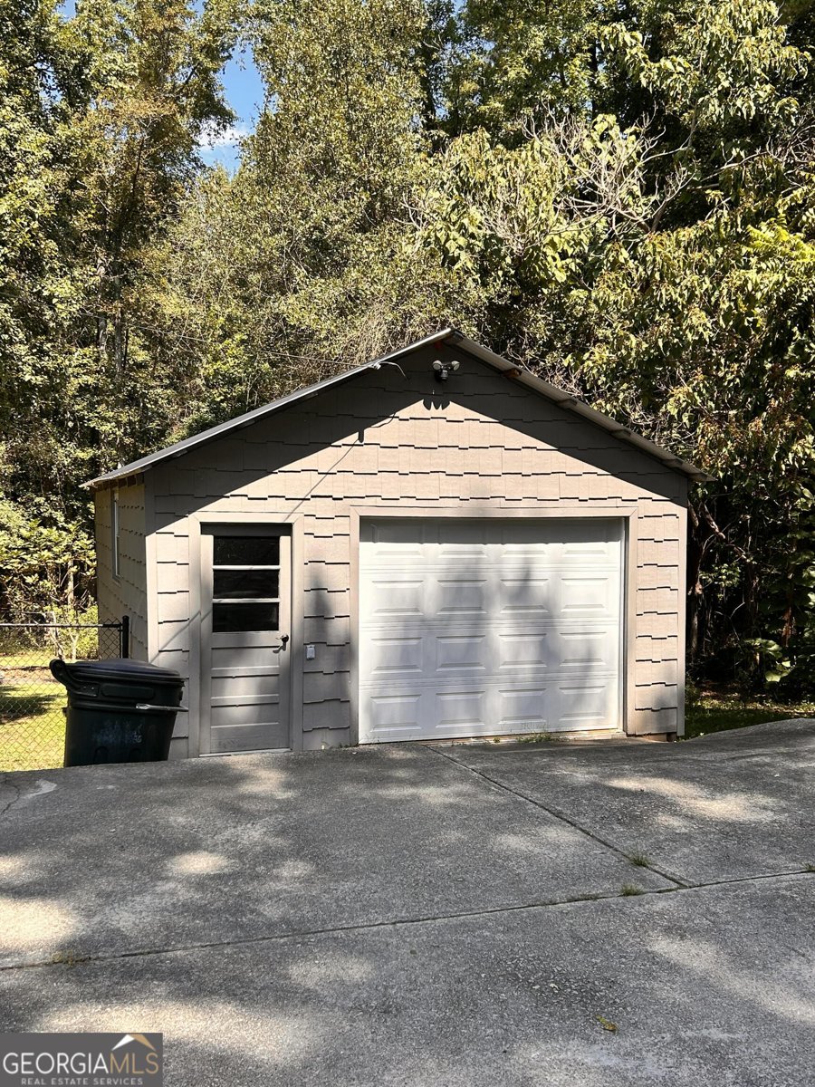 711 Ridgeway Road Maysville - 37