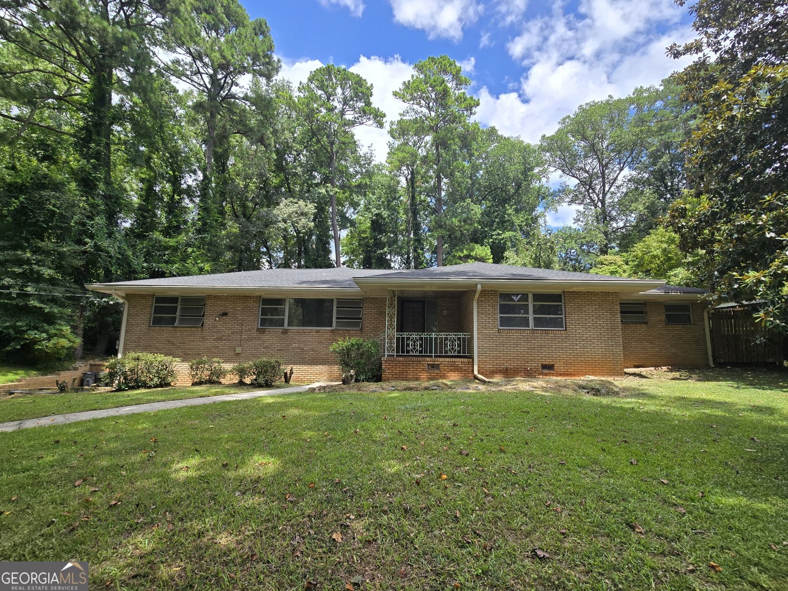 351 Colorado Avenue Hapeville - main photo