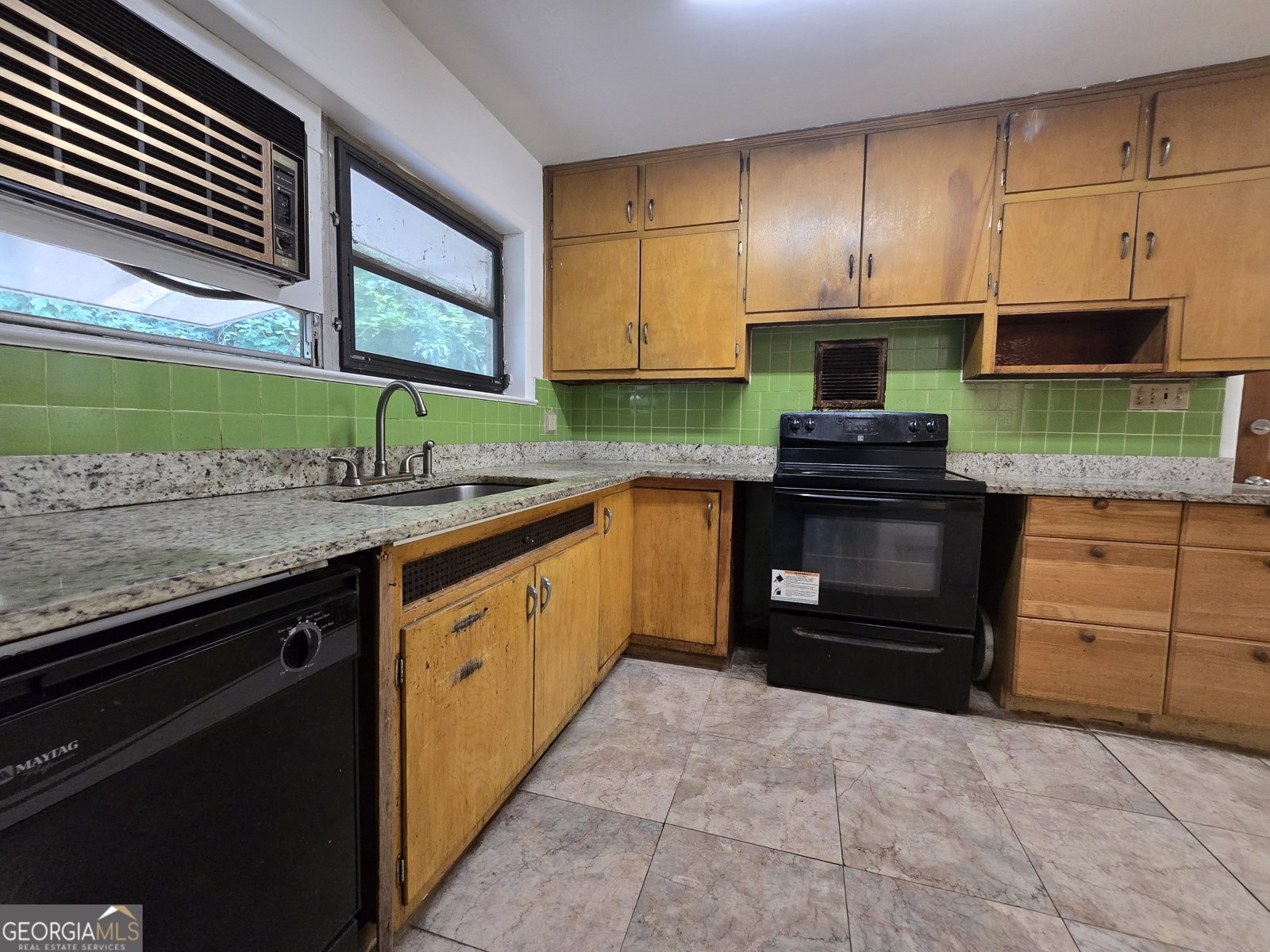 351 Colorado Avenue Hapeville - 37