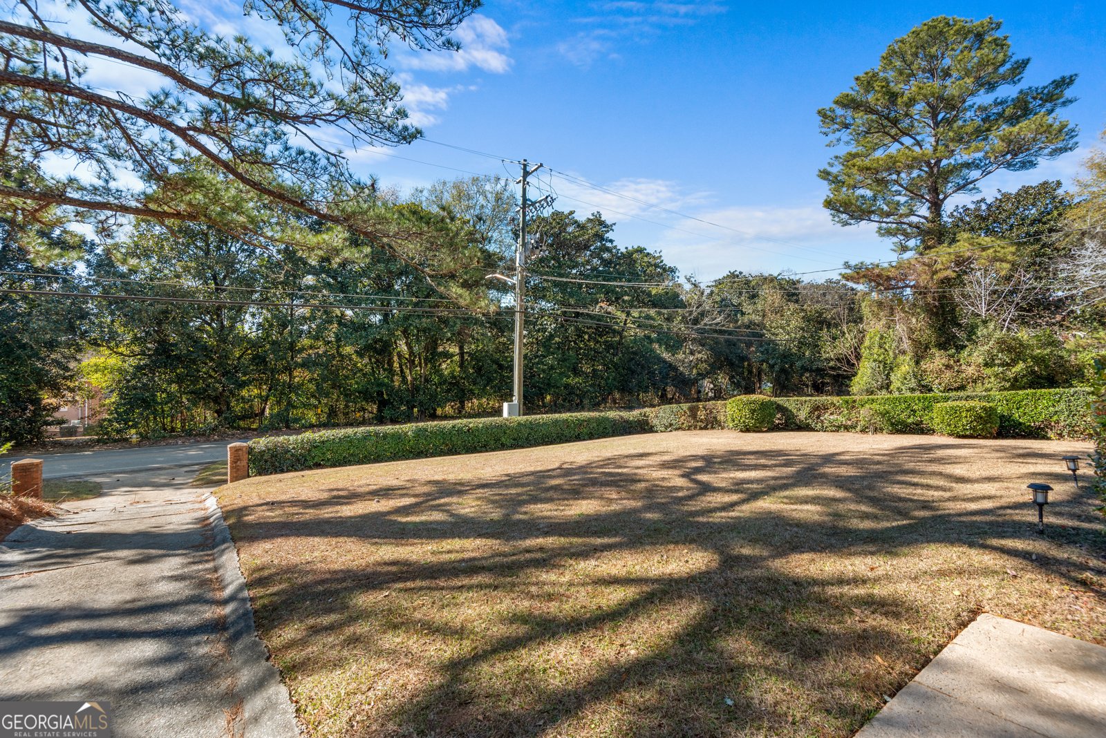 865 Nottingham Drive Macon - 27