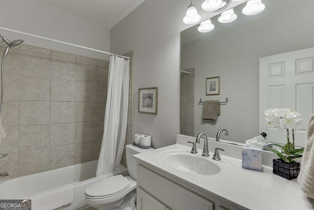 3083 Cambridge Hill Drive Dacula - 55