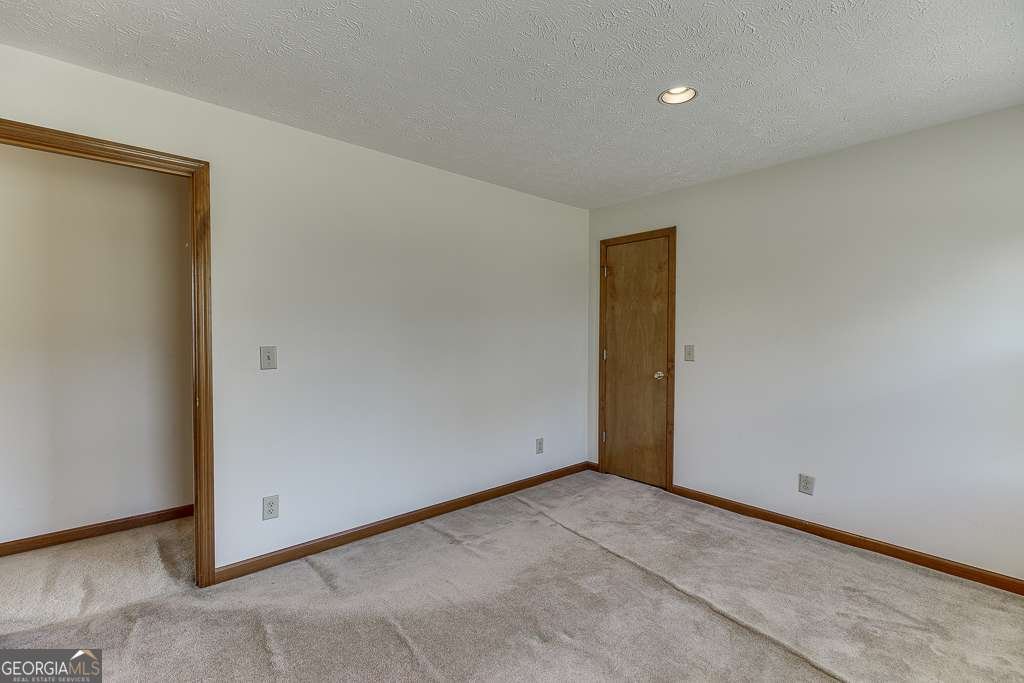 82 McElhannon Road Bethlehem - 27