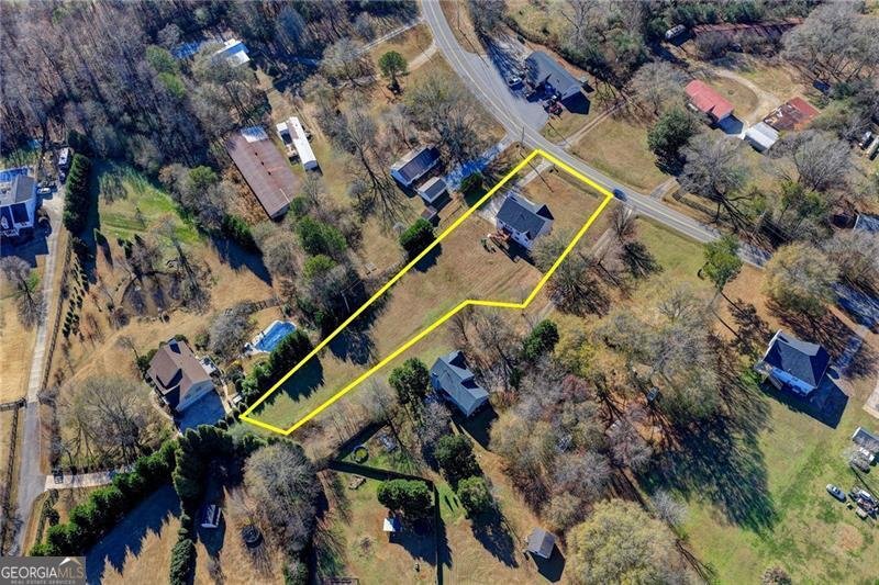 6570 Heardsville Road Cumming - 29