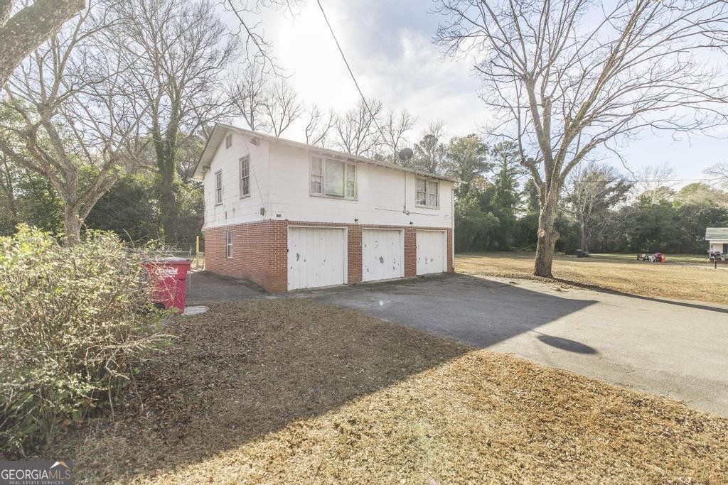 3733 Jeffersonville Road Macon - 33