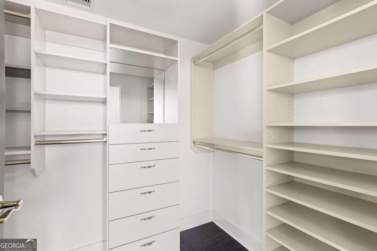 700 Park Regency Place Atlanta - 21