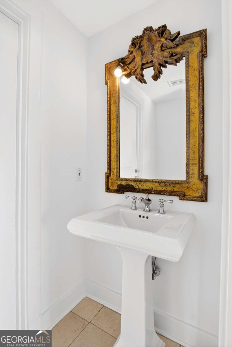 700 Park Regency Place Atlanta - 22