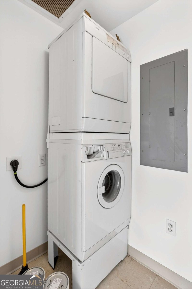 700 Park Regency Place Atlanta - 23