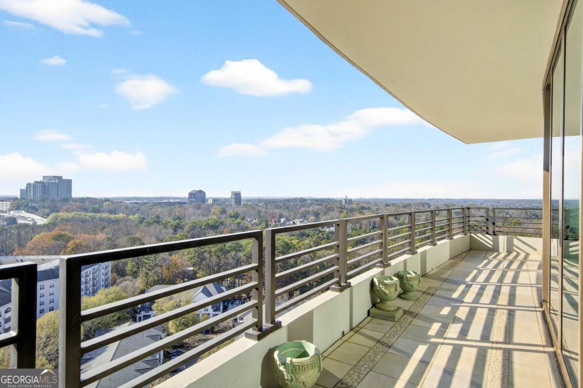 700 Park Regency Place Atlanta - 24