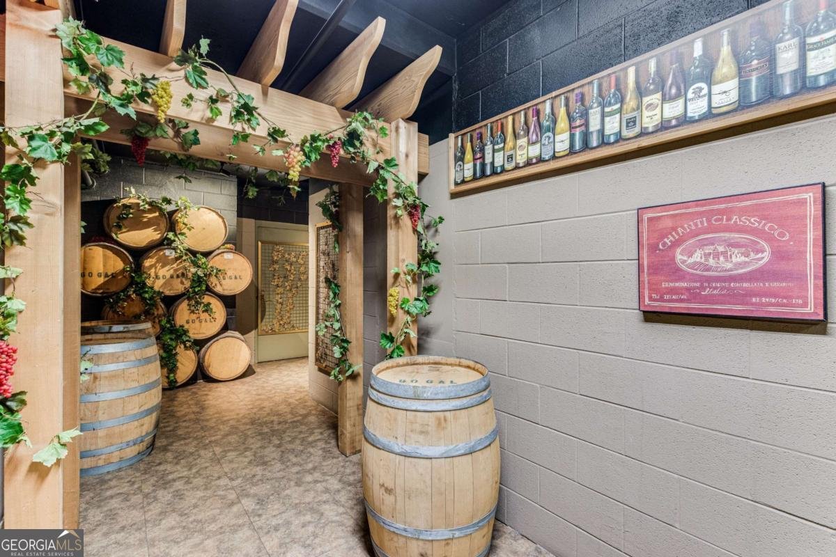 700 Park Regency Place Atlanta - 30