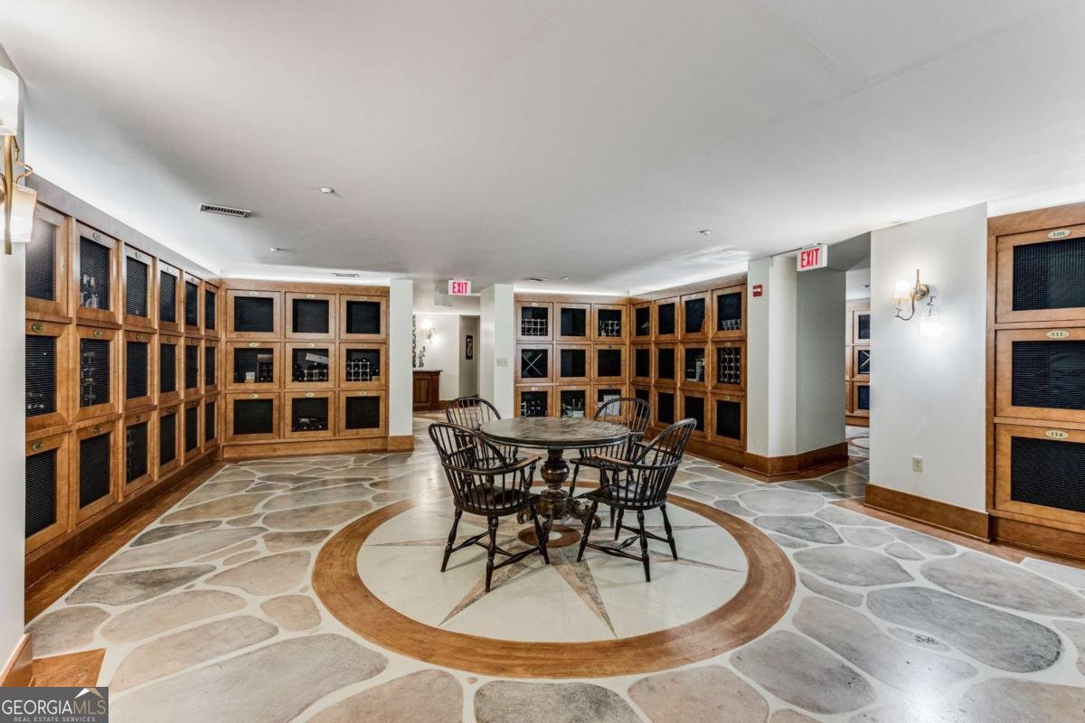 700 Park Regency Place Atlanta - 31