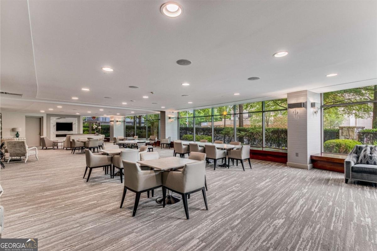 700 Park Regency Place Atlanta - 33