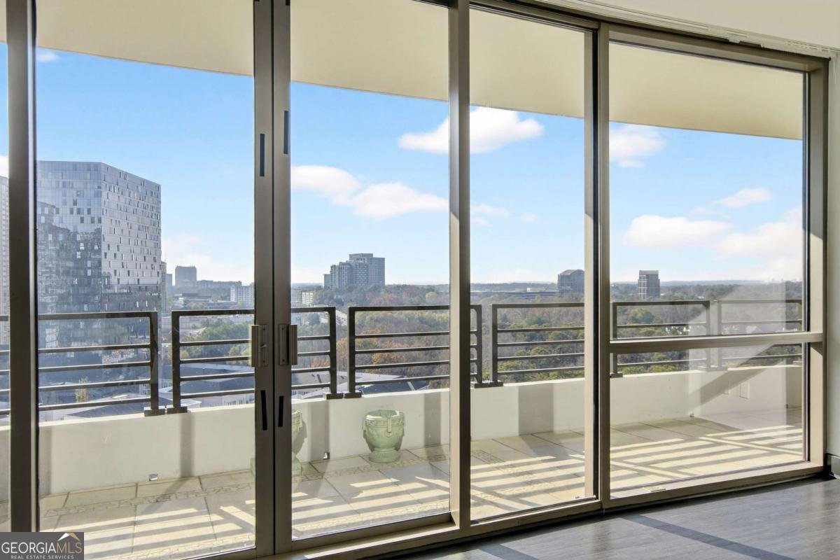 700 Park Regency Place Atlanta - 5