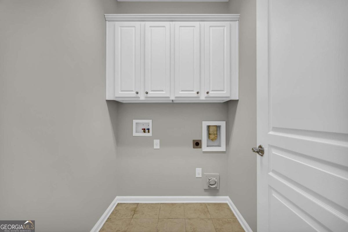 6116 Longleaf Drive Hoschton - 23