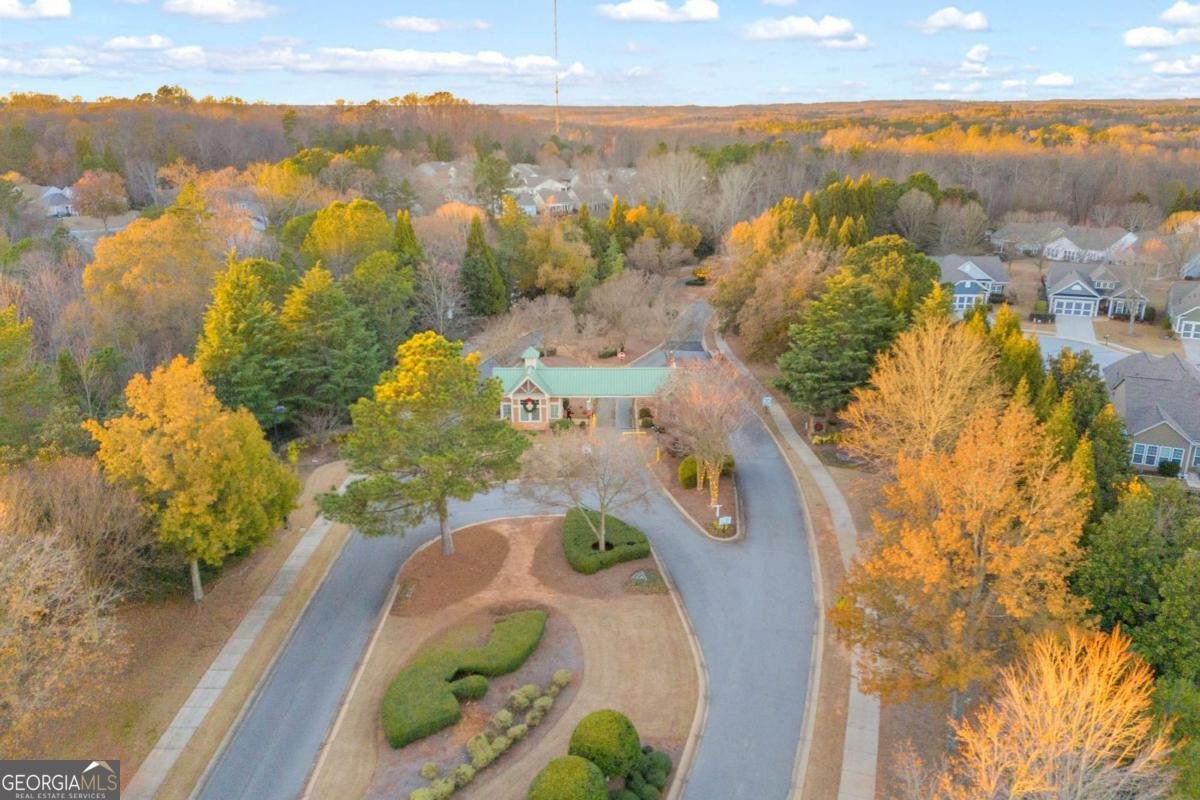 6116 Longleaf Drive Hoschton - 38