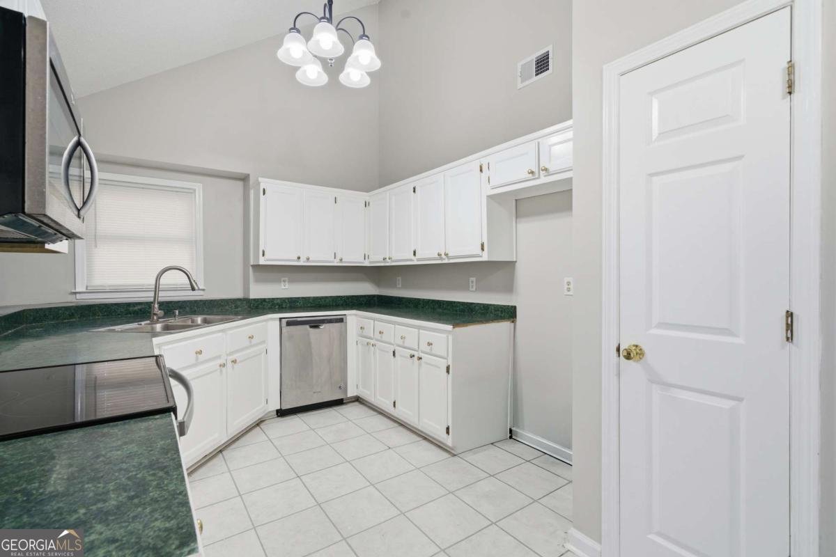 16 Broken Arrow Court Rydal - 9