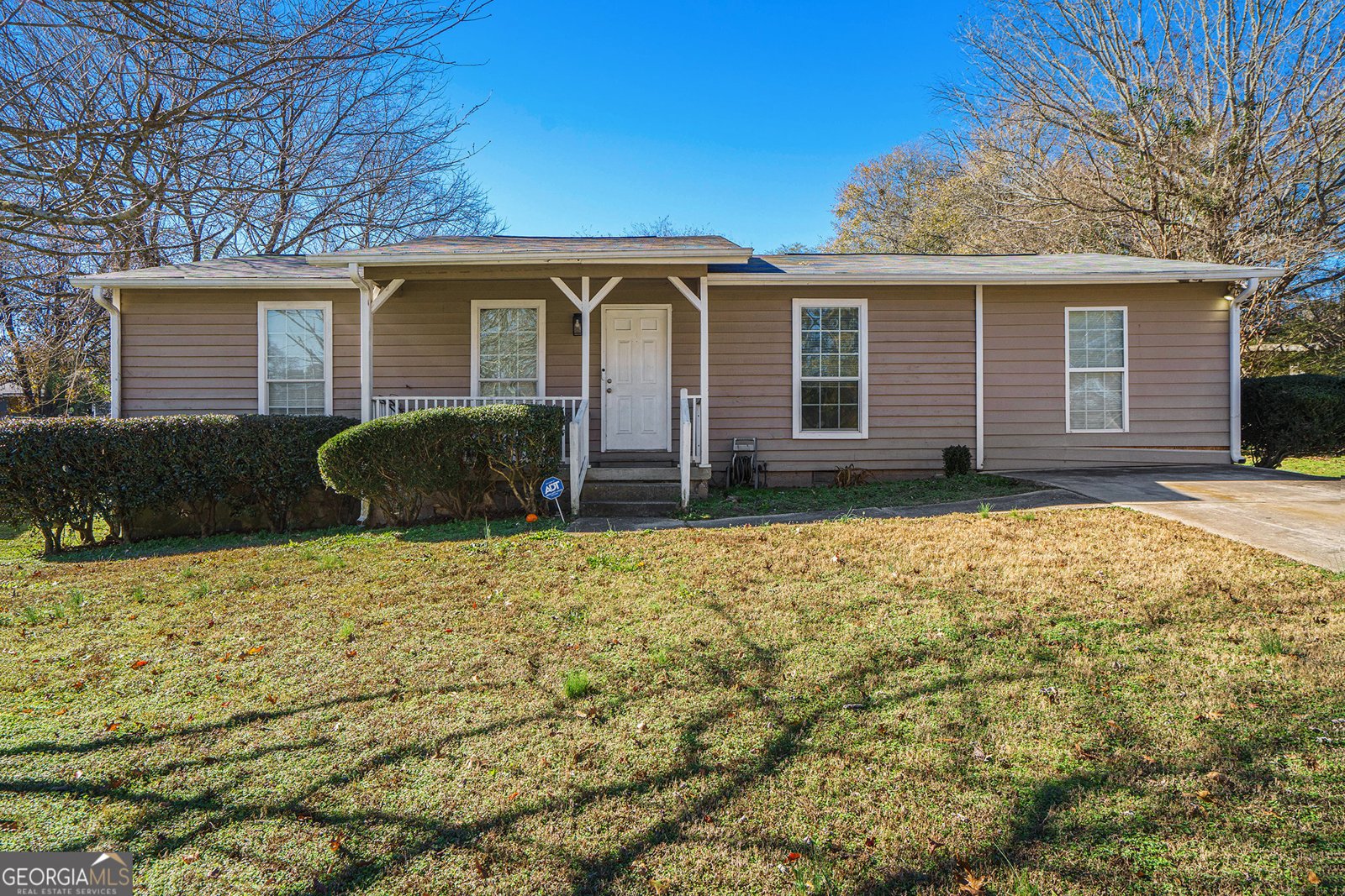 1696 Almand Creek Drive Conyers - main photo