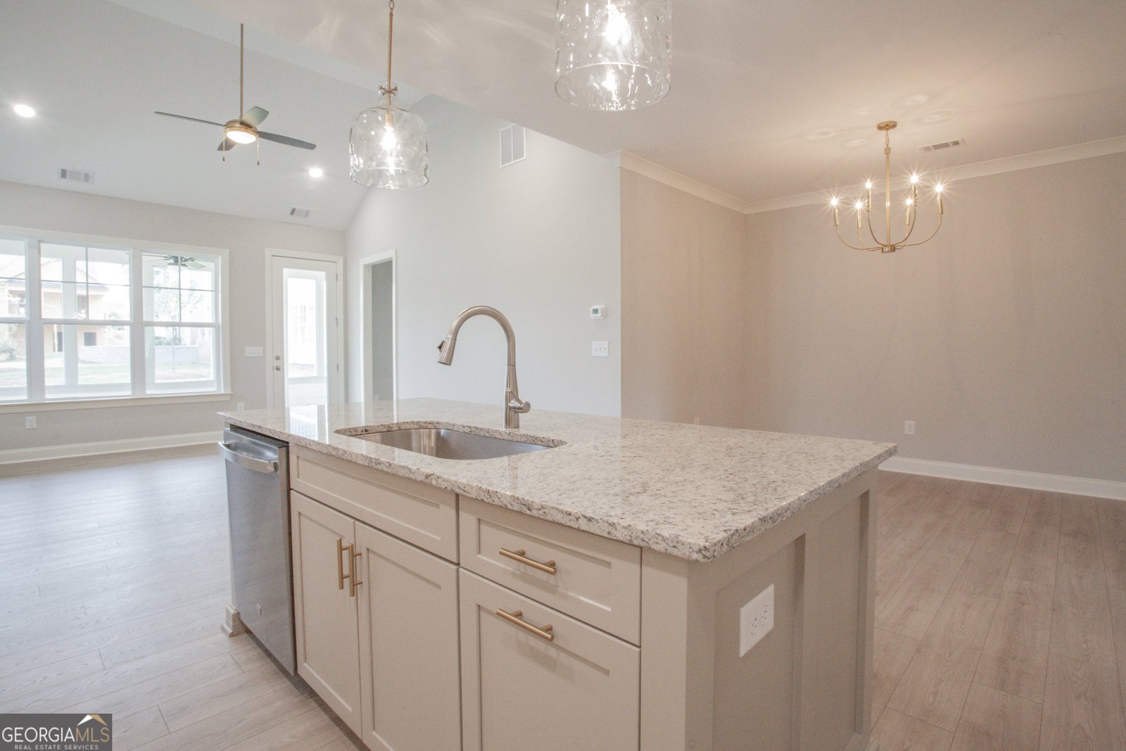 107 Magnolia Lane Carrollton - Photo 6