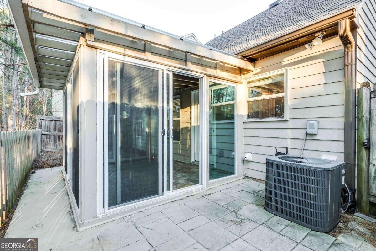 316 Pin Oak Avenue Woodstock - 24