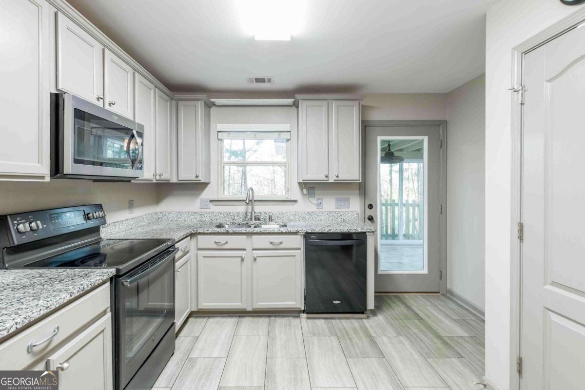 316 Pin Oak Avenue Woodstock - 7