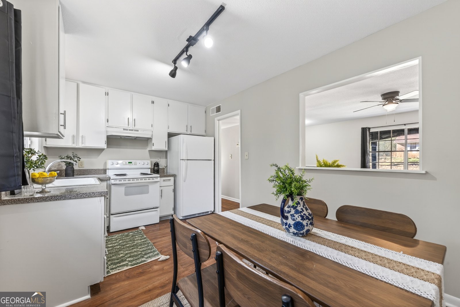 140 Merlin Drive Athens - 25