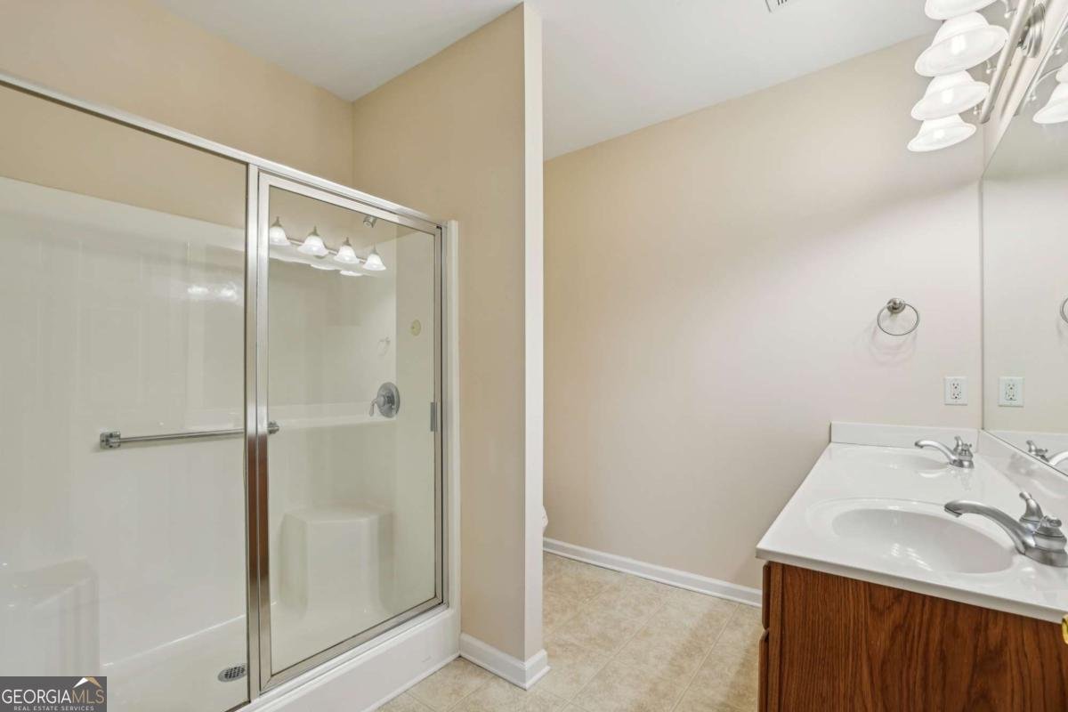 119 HOLIDAY Road Buford - 17