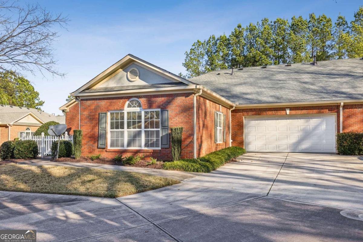 119 HOLIDAY Road Buford - 26