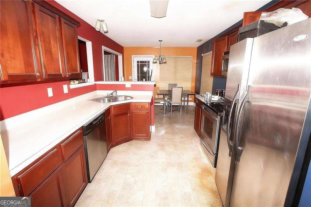 6940 Fayetteville Road Riverdale - 12