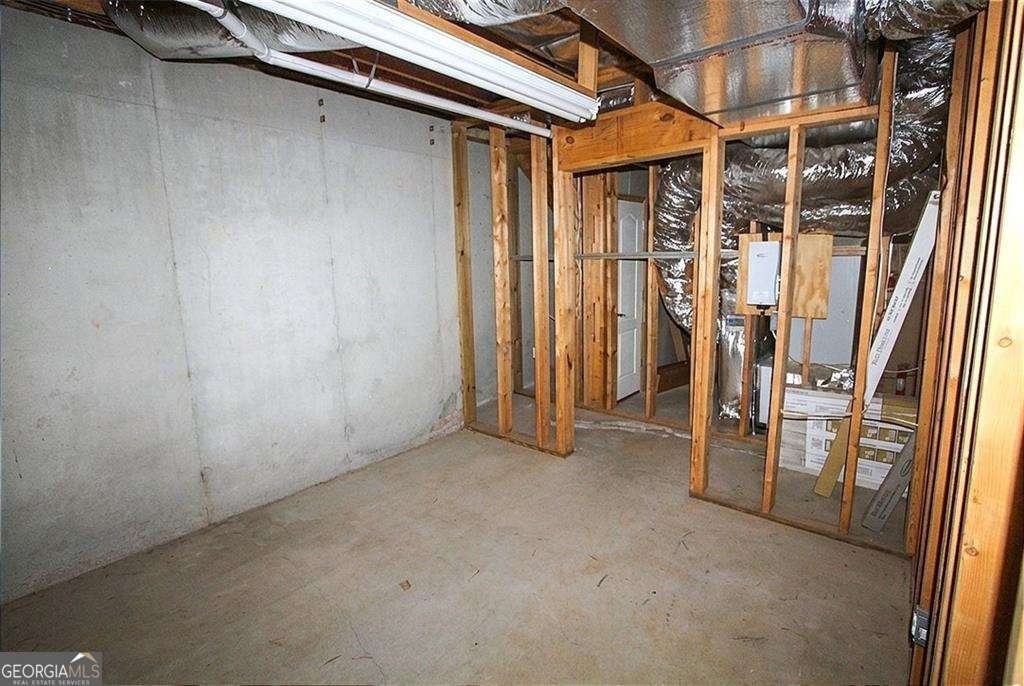 4275 Rosestone Court Douglasville - 36