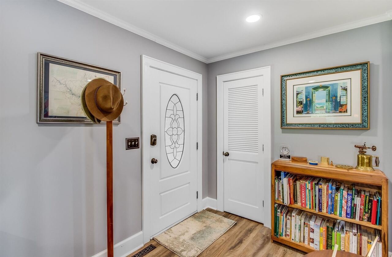 364 Ridgewood Drive Hartwell - 24