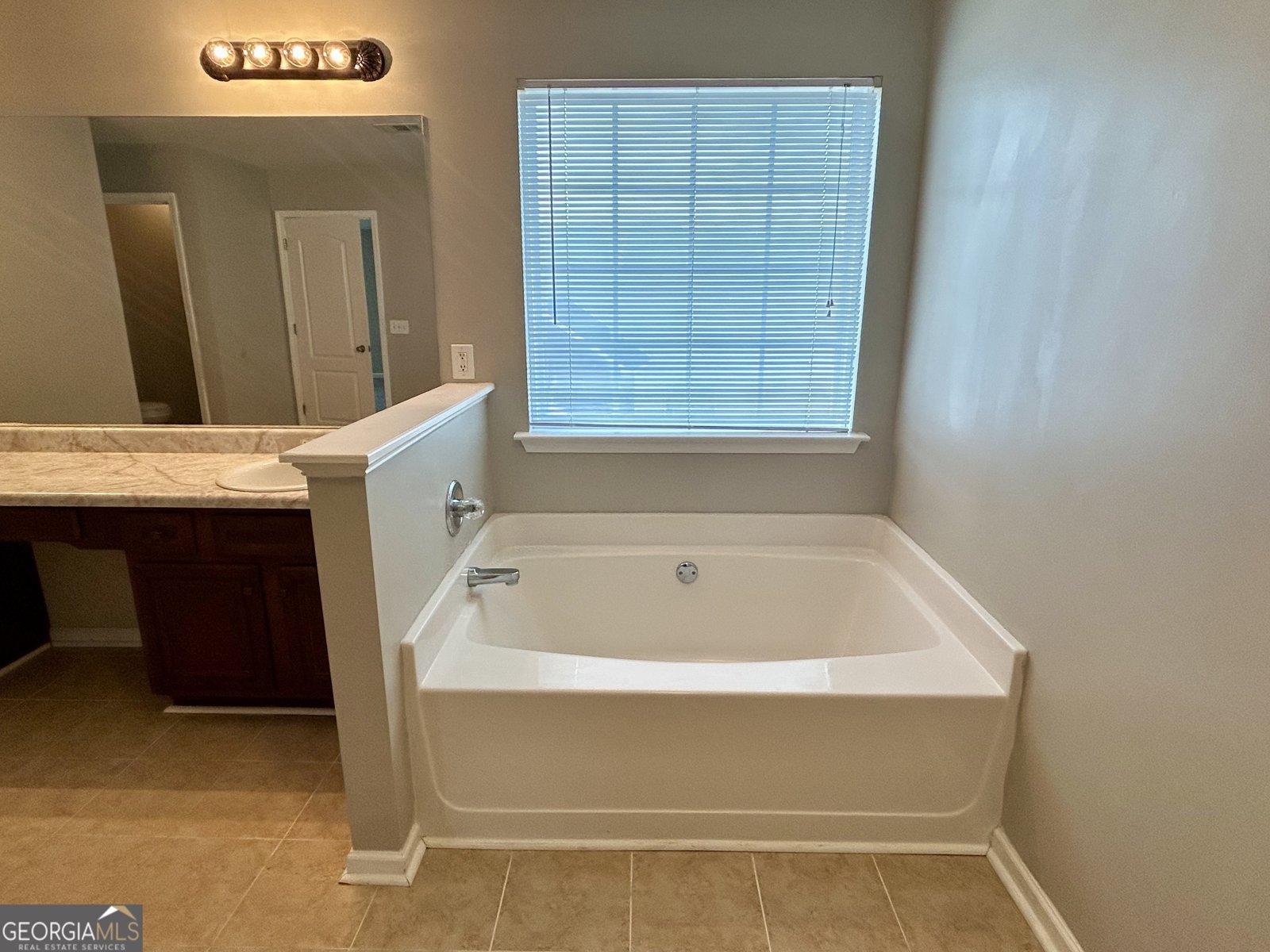 107 Rodney Drive Warner Robins - 44