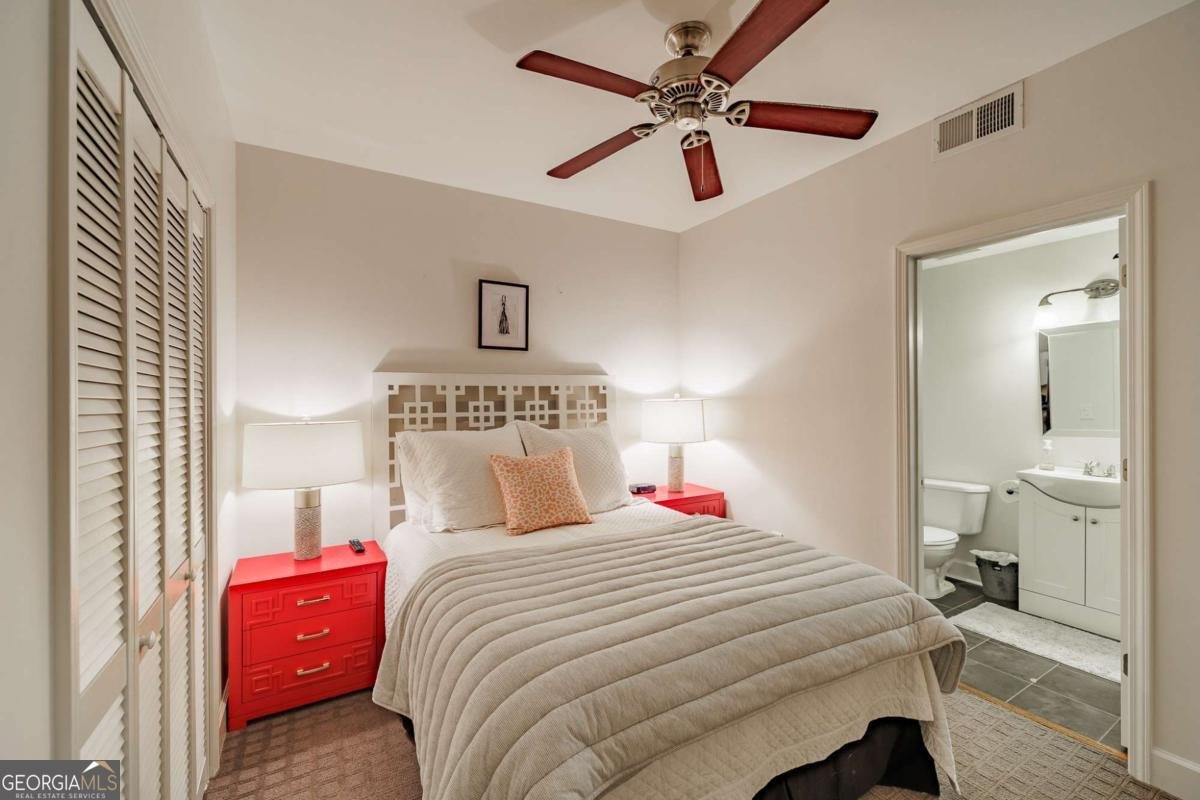 250 Broad Street Athens - 19