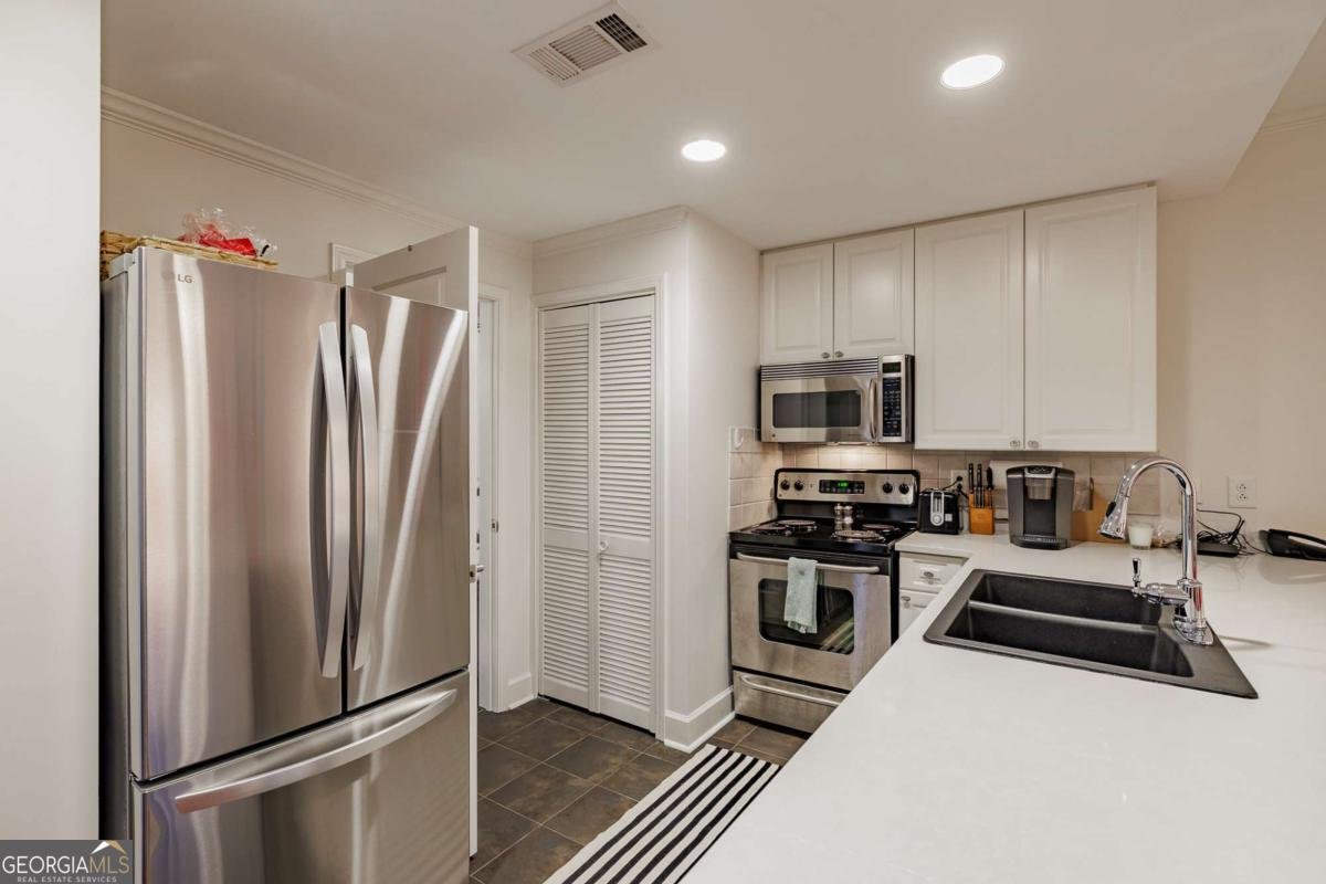 250 Broad Street Athens - 8