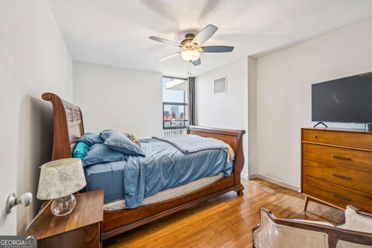 620 PEACHTREE Street Atlanta - 7