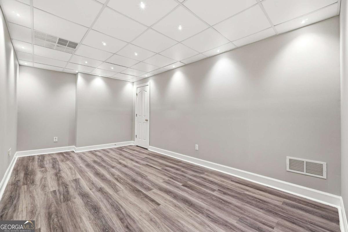 1988 Fairgreen Drive Stone Mountain - 43