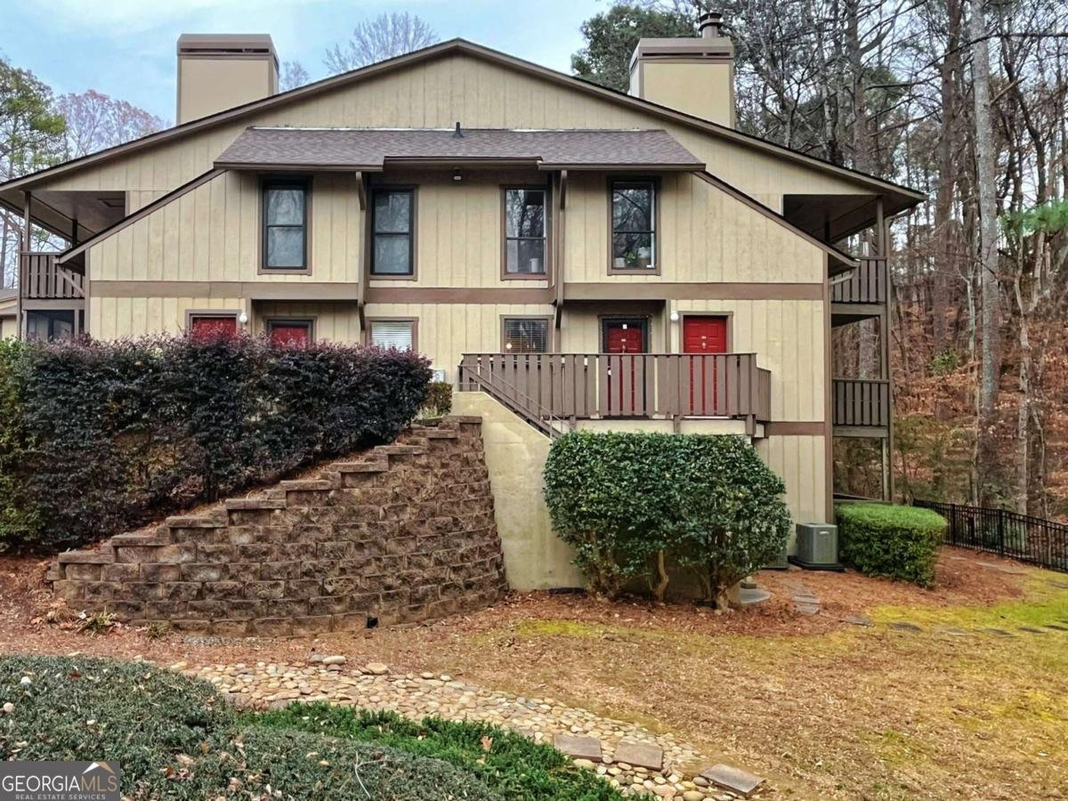 1508 Woodcliff Drive Sandy Springs - main photo