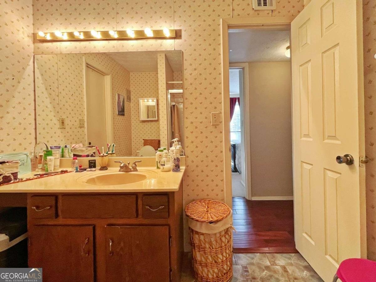 1508 Woodcliff Drive Sandy Springs - 33