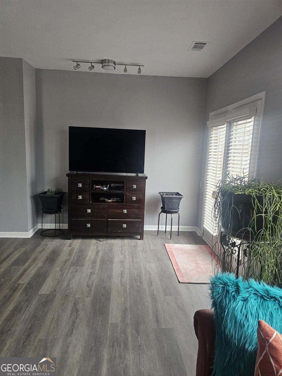 1738 Blue Heron Way Hampton - 55