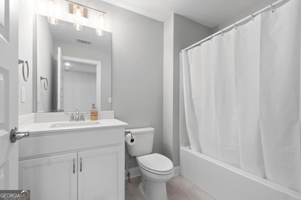 1121 Providence Loop Greensboro - 40