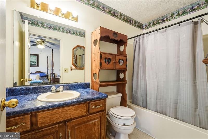 76 Baker Cartersville - 18