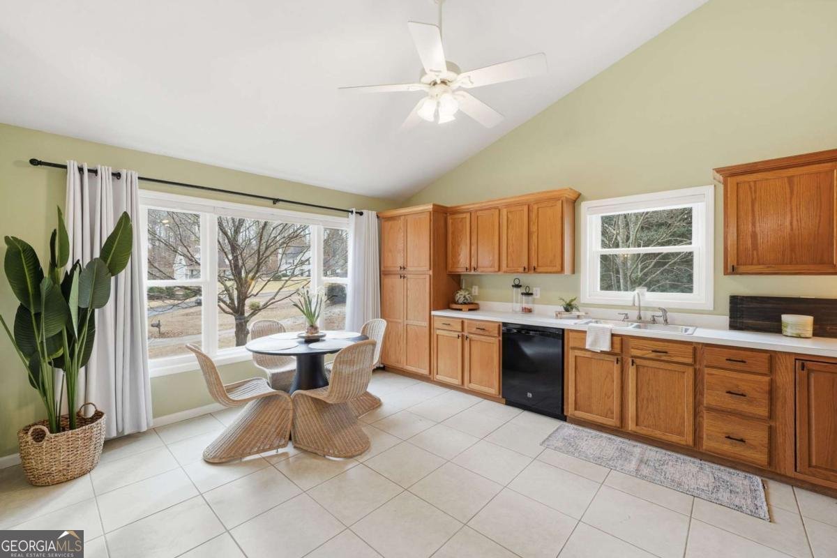 5475 Harris Creek Drive Cumming - 5