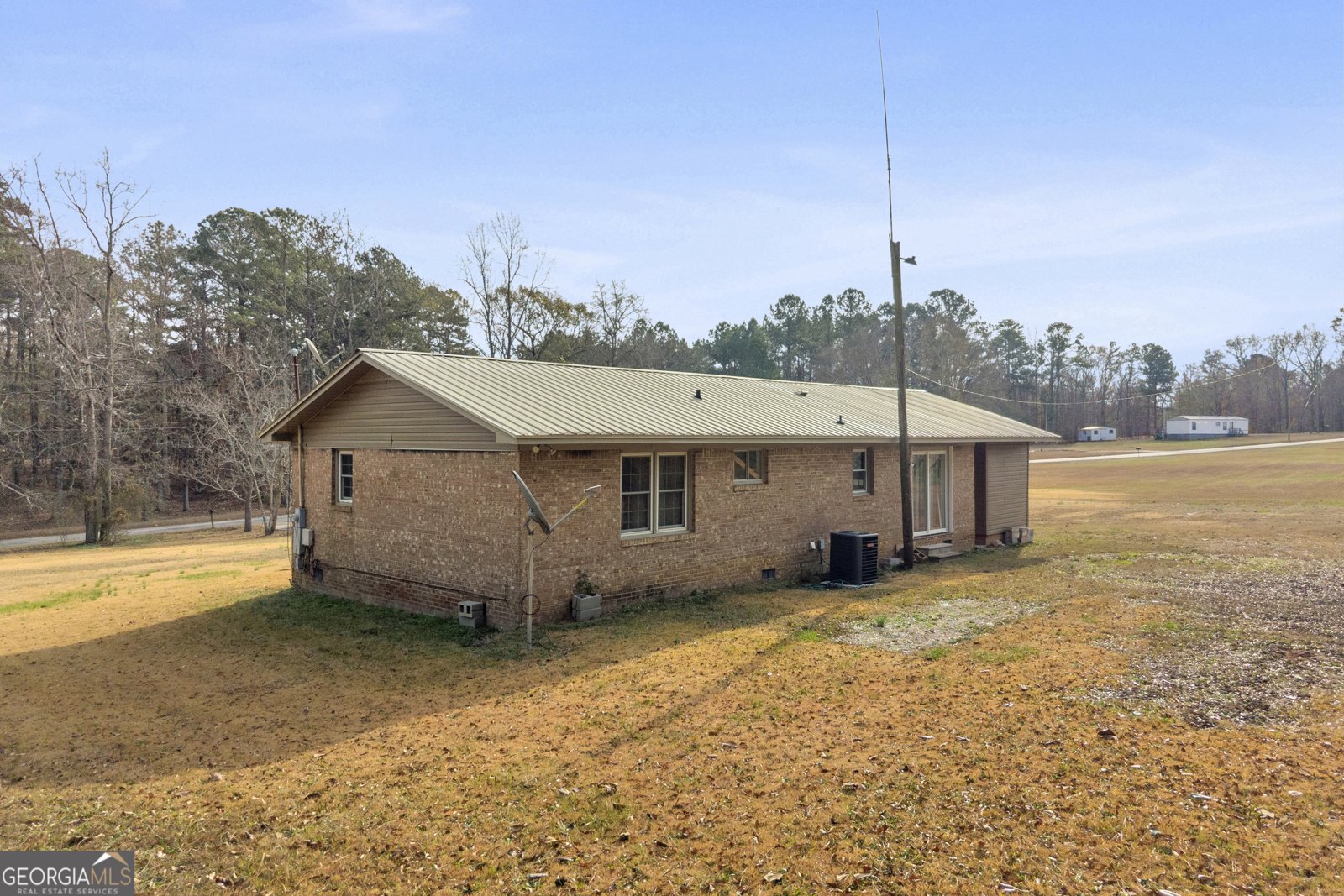 1621 Dickerson Road Elberton - 57