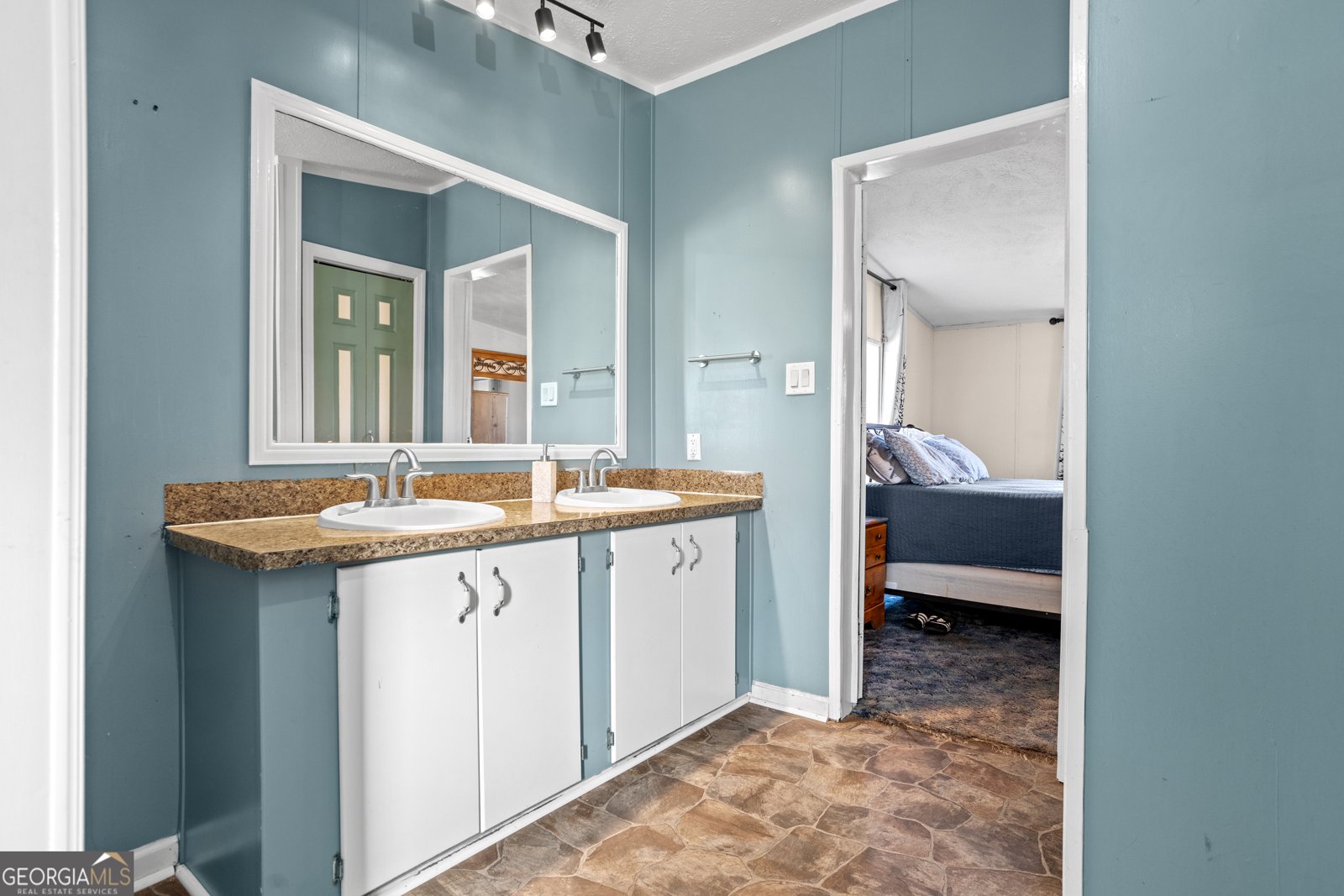 585 Brangus Lane Collins - 11