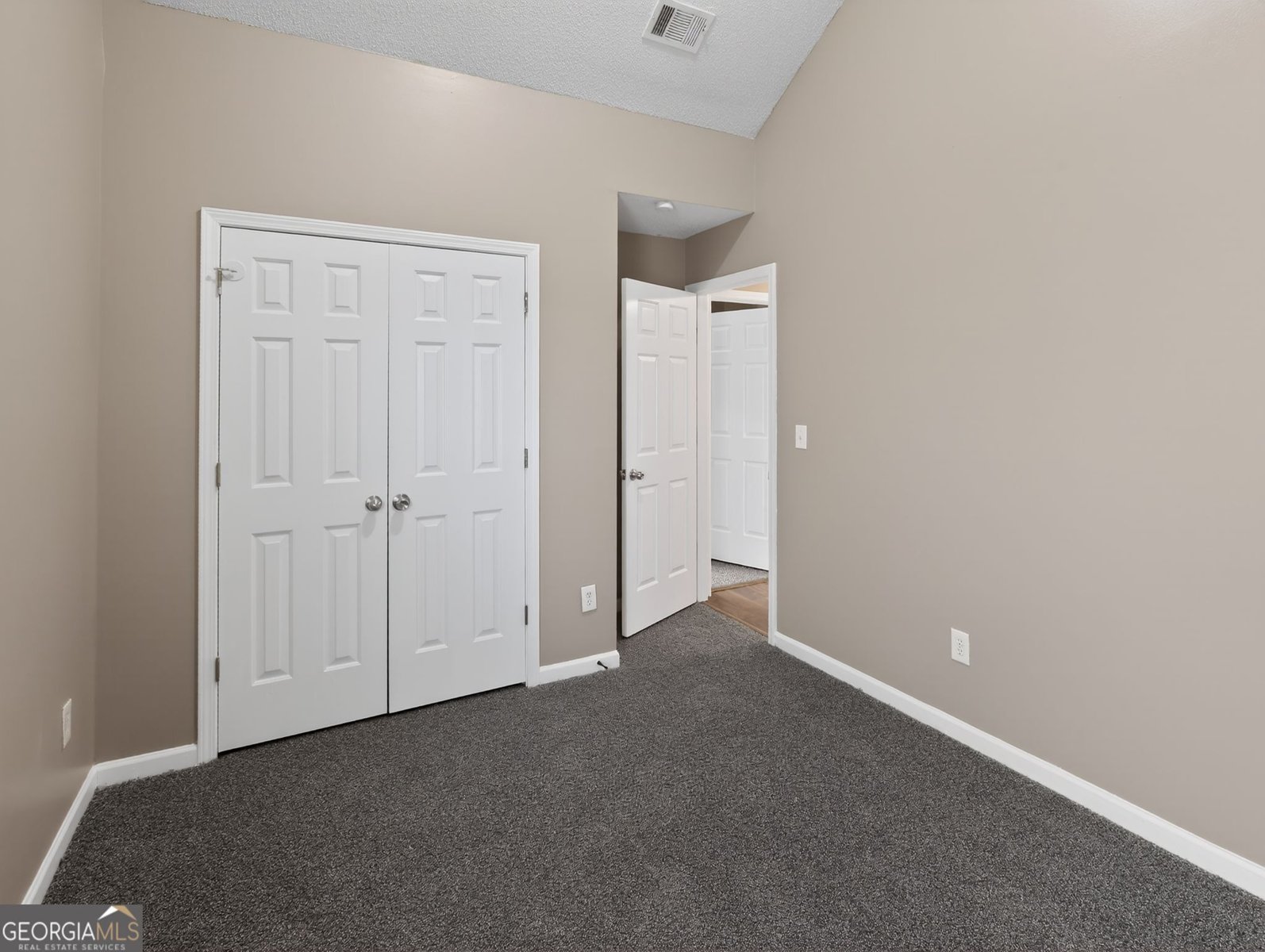 5301 Cattail Lane South Fulton - 17