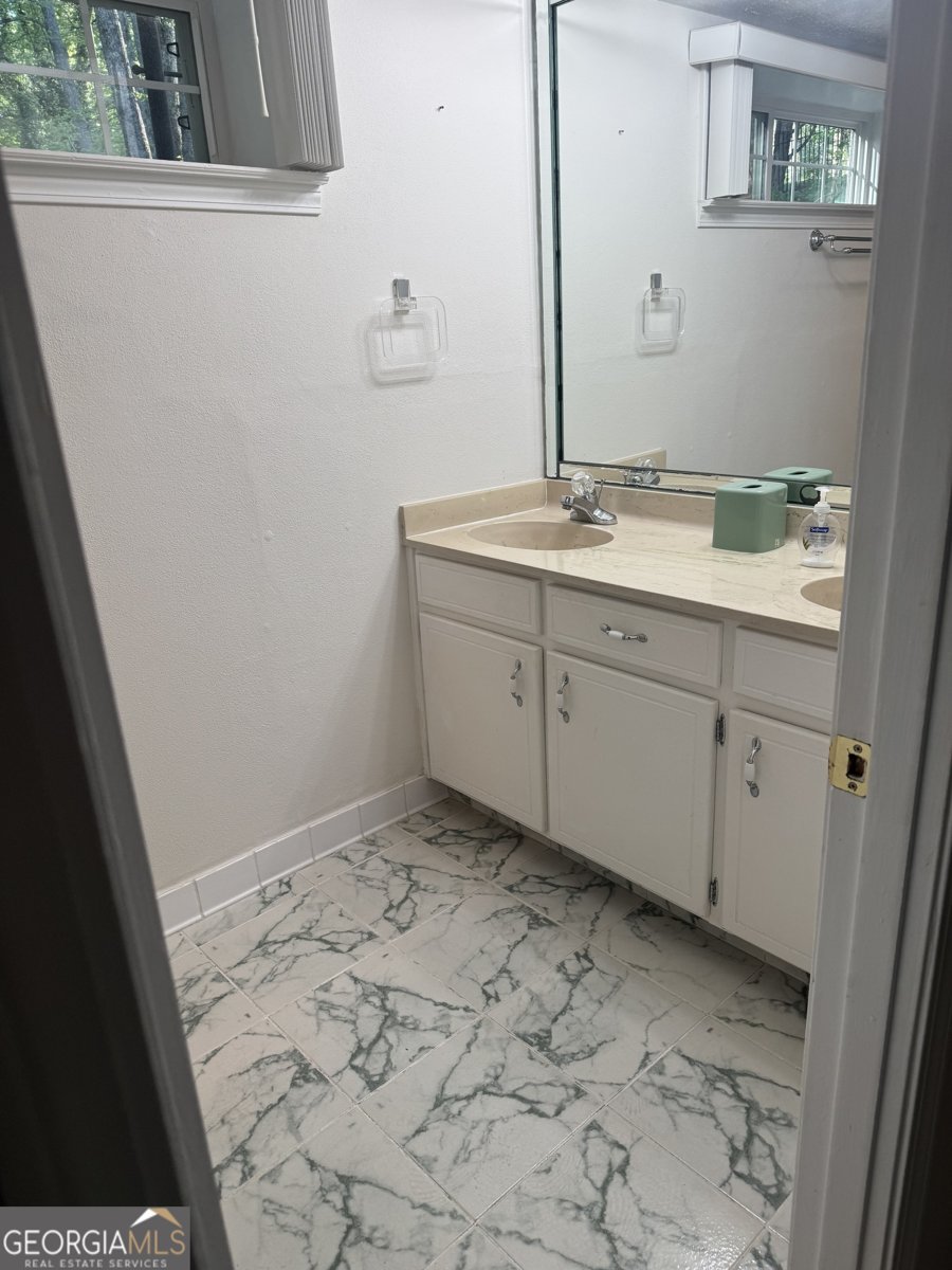 2316 Emerald Drive Jonesboro - 33