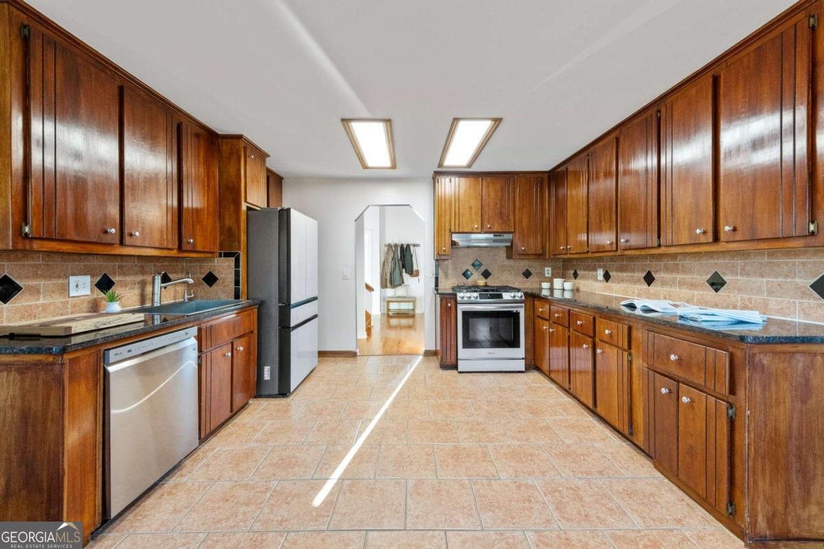 1764 Blackwillow Drive Marietta - 14