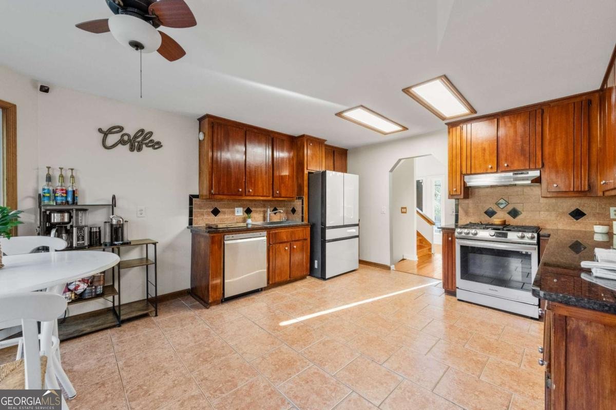 1764 Blackwillow Drive Marietta - 16